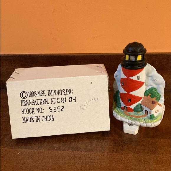 Ceramic Lighthouse Night Light, Hand Painted.  “Vintage” NIB💡💡💡🚢⚓️⚓️⚓️ - Picture 6 of 7